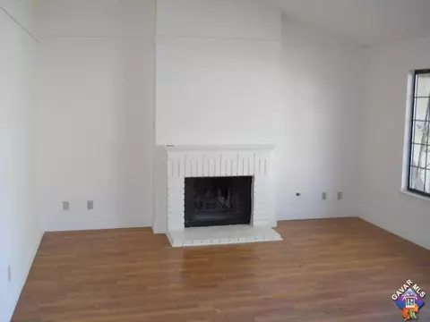 37817 Birch Tree Ln, Palmdale, CA 93550 photo 2