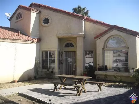 44726 17th St, Lancaster, CA 93535 photo 2