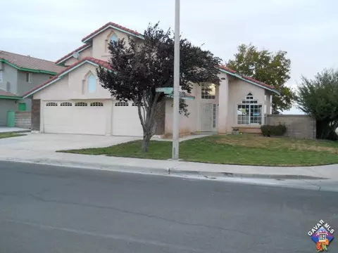 2531 E Lingard St, Lancaster, CA 93535 photo 1