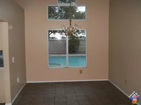 2531 E Lingard St, Lancaster, CA 93535 photo 3