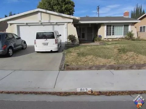 813 E Pondera St, Lancaster, CA 93535 photo 1