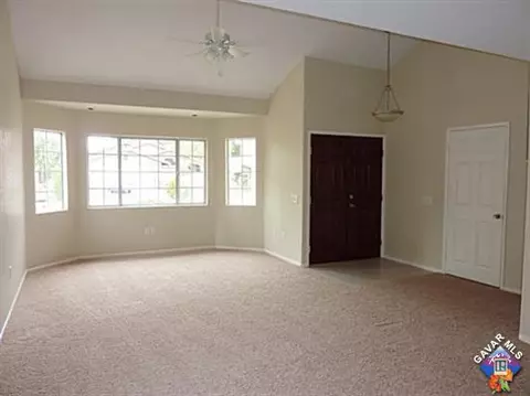 1320 Herzel Ave, Lancaster, CA 93535 photo 3