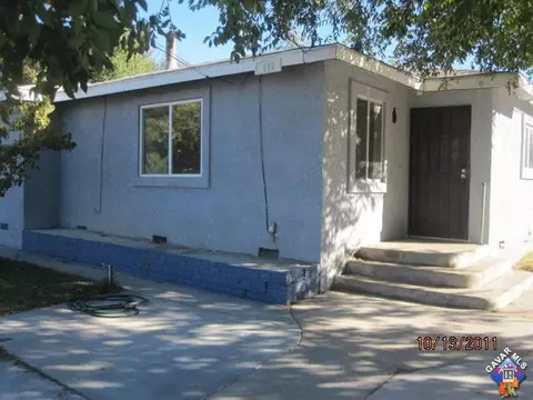 230 W Kettering St, Lancaster, CA 93534 photo 1