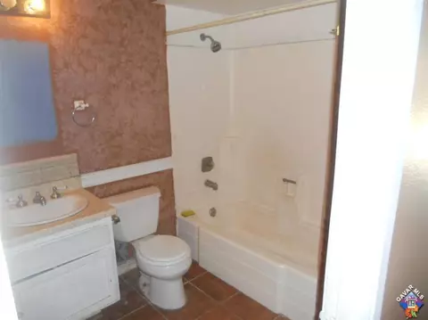 1152 Dianron Rd, Palmdale, CA 93551 photo 5