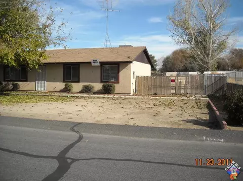 40912 173rd St, Lancaster, CA 93535 photo 2