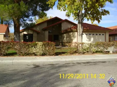 1553 E Lingard St, Lancaster, CA 93535 photo 1