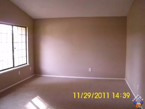 1553 E Lingard St, Lancaster, CA 93535 photo 2