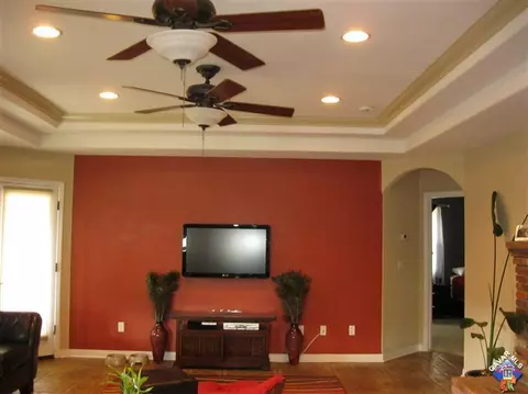 20417 Weston Ave, Tehachapi, CA 93561 photo 2