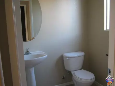 37509 Deville St, Palmdale, CA 93552 photo 10