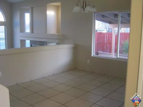 37509 Deville St, Palmdale, CA 93552 photo 5