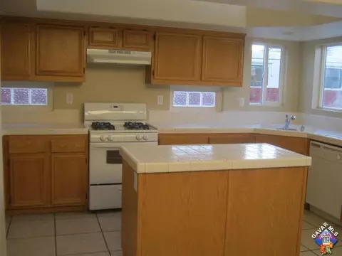 37509 Deville St, Palmdale, CA 93552 photo 6