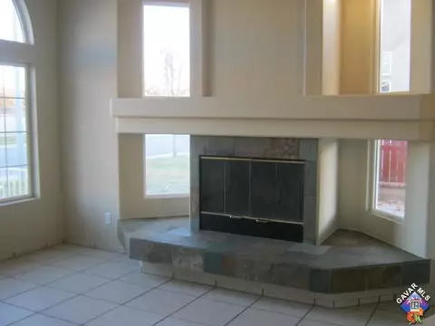 37509 Deville St, Palmdale, CA 93552 photo 4