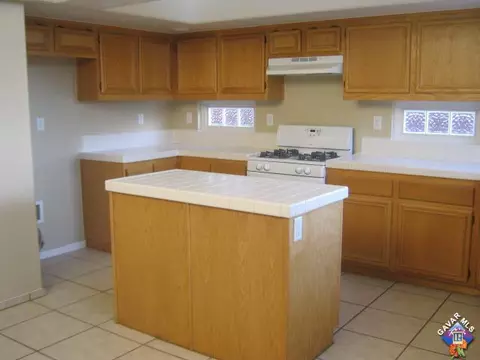 37509 Deville St, Palmdale, CA 93552 photo 7