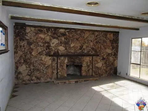 38541 26th St, Palmdale, CA 93550 photo 2