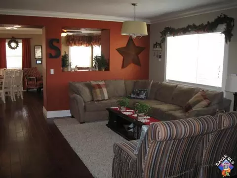 1728 Thomas Dr, Lancaster, CA 93535 photo 8