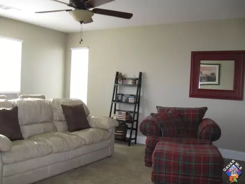 1728 Thomas Dr, Lancaster, CA 93535 photo 13