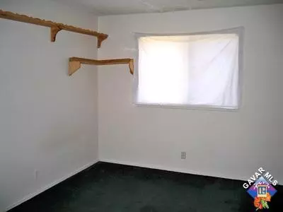 740 E Ivesbrook St, Lancaster, CA 93535 photo 8