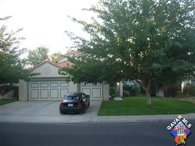 43719 Byron Dr, Lancaster, CA 93535 photo 2
