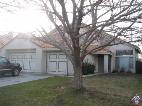 43719 Byron Dr, Lancaster, CA 93535 photo 1