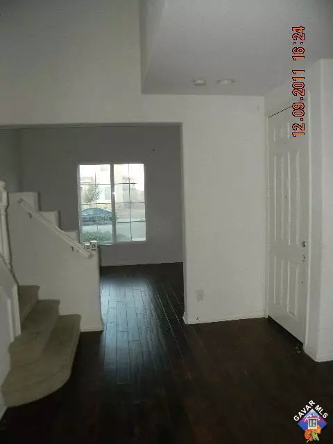 3036 San Luis Dr, Lancaster, CA 93535 photo 4