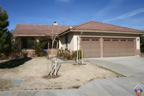 6335 Starview Dr, Lancaster, CA 93536 photo 3