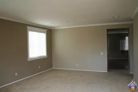 6335 Starview Dr, Lancaster, CA 93536 photo 9