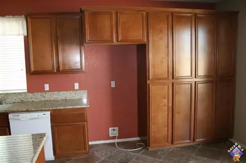 6335 Starview Dr, Lancaster, CA 93536 photo 6