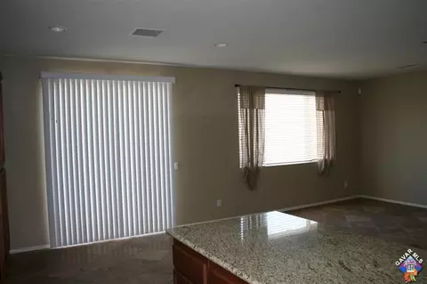 6335 Starview Dr, Lancaster, CA 93536 photo 7