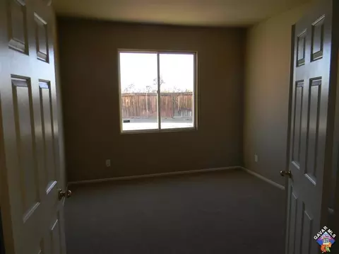 5657 Eisenhower Way, Palmdale, CA 93552 photo 7