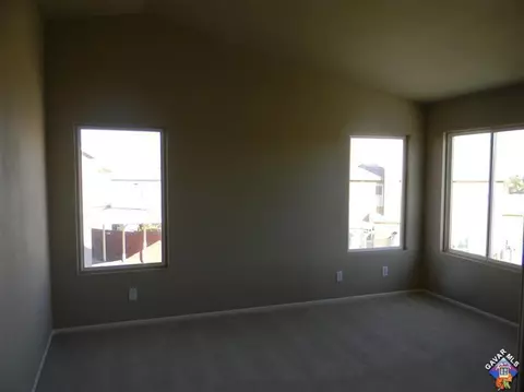 5657 Eisenhower Way, Palmdale, CA 93552 photo 9