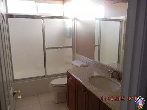 3218 Thomas Ave, Palmdale, CA 93550 photo 4