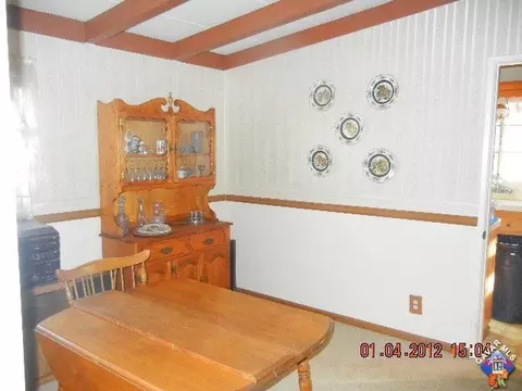 44027 3rd St, Lancaster, CA 93535 photo 3