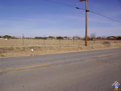 47652 85th St, Lancaster, CA 93536 photo 3