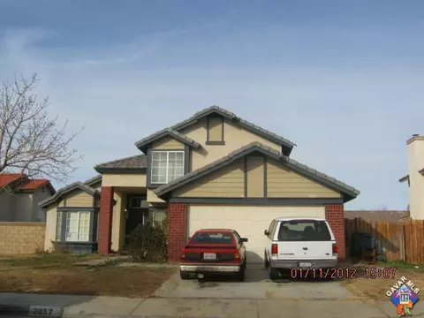 2057 Oldfield St E, Lancaster, CA 93535 photo 1