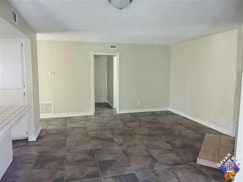 1402 Onyx Dr, Palmdale, CA 93550 photo 7