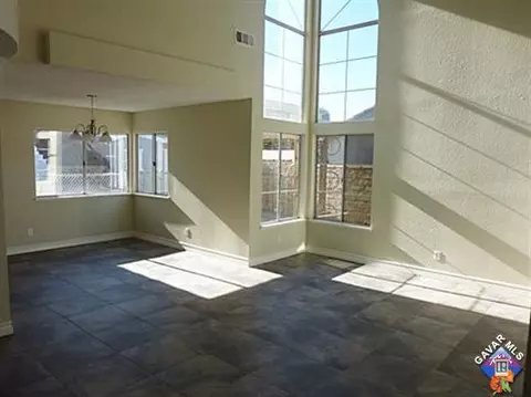 1402 Onyx Dr, Palmdale, CA 93550 photo 3