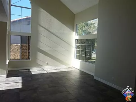 1402 Onyx Dr, Palmdale, CA 93550 photo 4