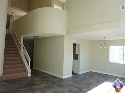 1402 Onyx Dr, Palmdale, CA 93550 photo 2
