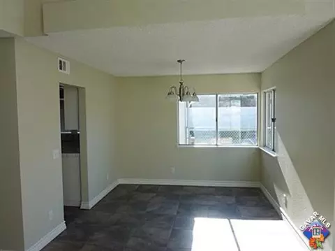 1402 Onyx Dr, Palmdale, CA 93550 photo 5