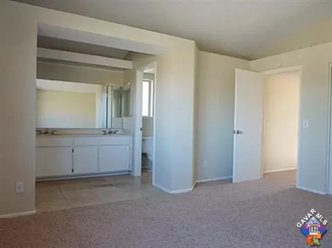 1402 Onyx Dr, Palmdale, CA 93550 photo 14