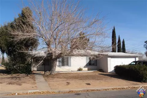 38802 Juniper Tree Rd, Palmdale, CA 93551 photo 1