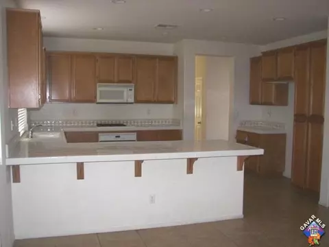 44649 Ruthron Ave, Lancaster, CA 93536 photo 3