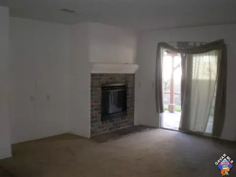 45250 Stadium Ct, Lancaster, CA 93535 photo 3