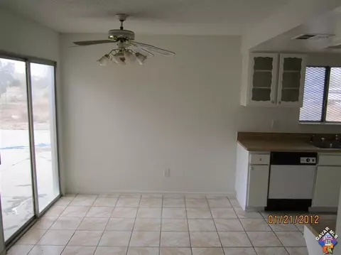 40633 Fieldspring St, Lancaster, CA 93535 photo 4