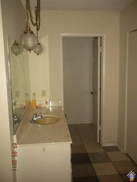 43718 Sentry Ln, Lancaster, CA 93536 photo 8