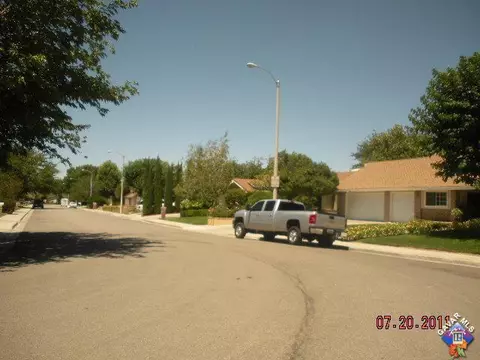 43718 Sentry Ln, Lancaster, CA 93536 photo 4