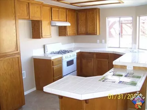 45403 8th St, Lancaster, CA 93535 photo 3