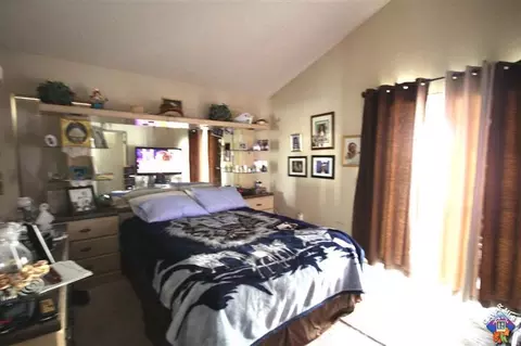 4925 Sunburst Dr, Palmdale, CA 93552 photo 5