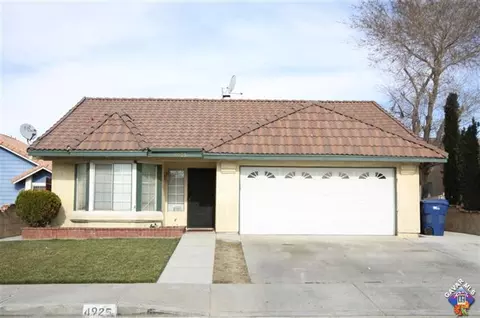 4925 Sunburst Dr, Palmdale, CA 93552 photo 1