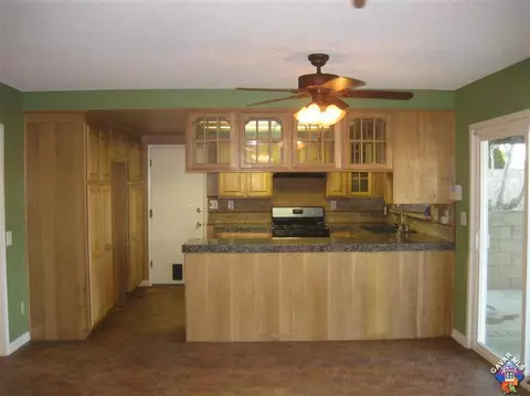 1829 Avenue R4 E, Palmdale, CA 93550 photo 4